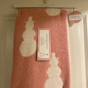 NWT Cupcakes and Cashmere Pastel Pink & White Snowman
Oversized throw Blanket